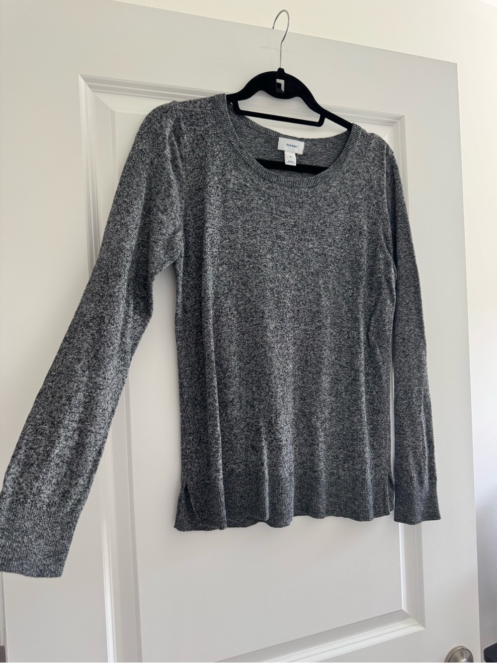 Old Navy Gray Long-Sleeve Sweater